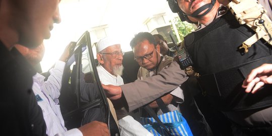 Abu Bakar Ba'asyir tiba di RSCM tanpa pengawalan ketat