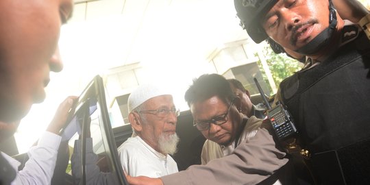 Menhan beri sinyal setujui tahanan rumah, pengacara Abu Bakar Ba'asyir bersyukur