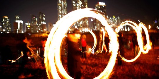 Permainan lingkaran api, cara warga Korsel memohon kesuburan tanah