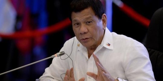 Duterte minta polisi dan tentara tak berkomentar soal penyelidikan anti narkoba