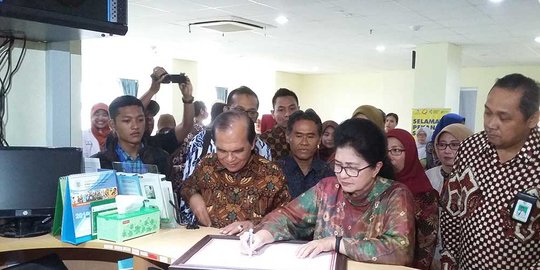 Kunjungi RSA UGM, Menteri Nila teringat cucu dan sepatu palsu