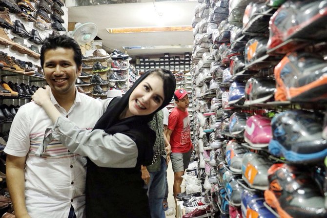 emil arumi di pasar praban