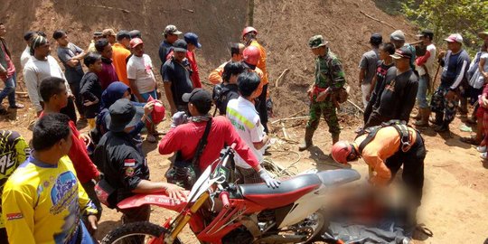 Dua korban longsor ditemukan, Basarnas kirim tim ke Brebes