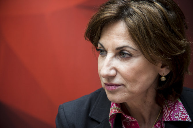 loretta napoleoni