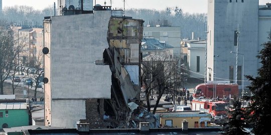 Gedung apartemen runtuh di Polandia, 4 tewas dan 24 terluka