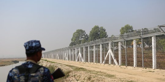 Dituding danai kelompok Rohingya, mantan anggota parlemen ditangkap