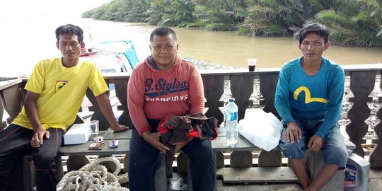 Baru berlayar 3 km, kapal bawa 60 ton sawit karam di Sungai Seruyung