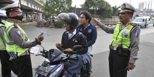 Hari pertama Ops Keselamatan Jaya, 3.000 pengendara kena tegur polisi