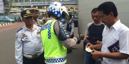 5 Hal wajib tahu soal sistem ganjil genap gerbang tol, termasuk denda Rp 500.000