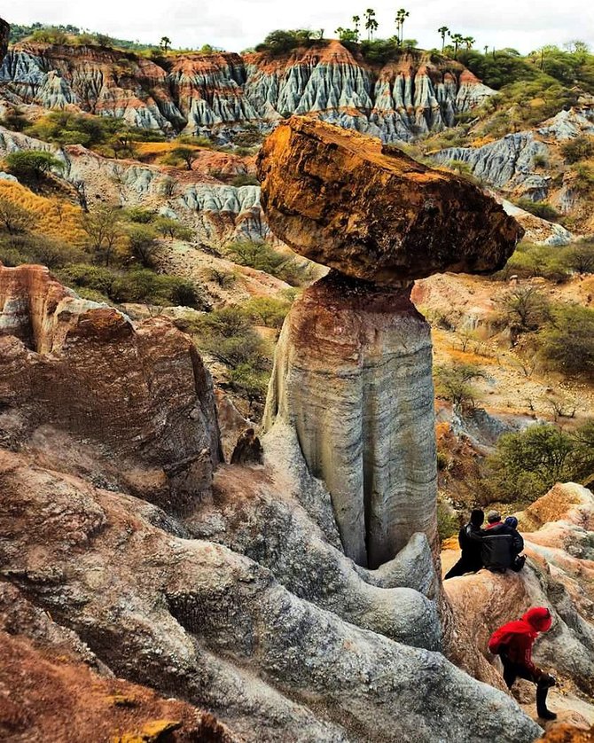 Pesona Bukit Pelangi Kelabba Maja Oregon Painted Hills Nya