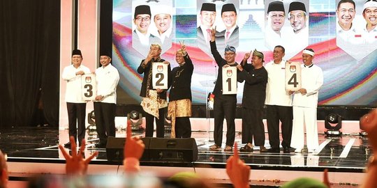 Jelang debat perdana, Hasanah siapkan simulasi, Asyik sibuk baca-baca