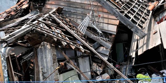 23 Rumah di Bekasi rusak disapu angin puting beliung
