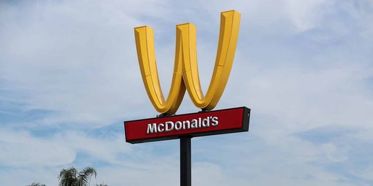 Ikut peringati Hari Perempuan, logo McDonald's di kota ini dibalik