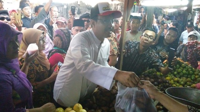 gus ipul di pasar larangan