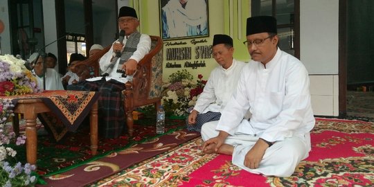 KH Anwar Iskandar: Kita doakan Gus Ipul jadi gubernur dan selalu bersih dari korupsi