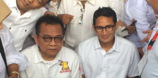 Sandiaga cuma senyum sambil selfie saat ditanya kasus penggelapan tanah