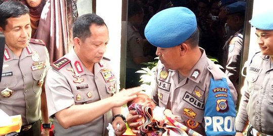 Brigadir Nur Ali Suwandi, polisi yang rawat ratusan yatim 