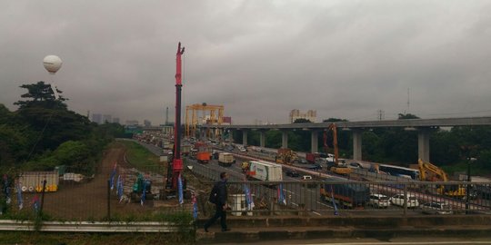 Hindari ganjil genap, pengguna Tol Jakarta-Cikampek berangkat lebih pagi