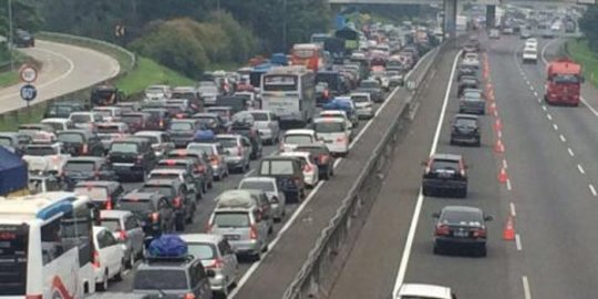 Ini jalur alternatif hindari sistem ganjil genap Tol Jakarta-Cikampek