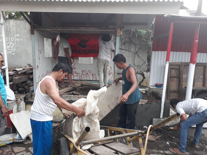 posko pemenangan gus ipul puti di kampung rungkut menanggal surabaya