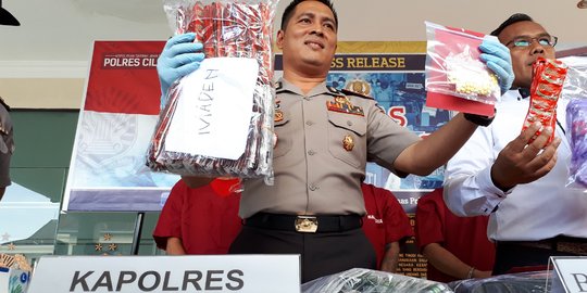 Polres Cilacap bekuk 3 pengedar 10 ribu obat terlarang