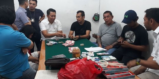 Gerebek perjudian di Jakpus, polisi tangkap 87 orang & sita Rp 300 juta