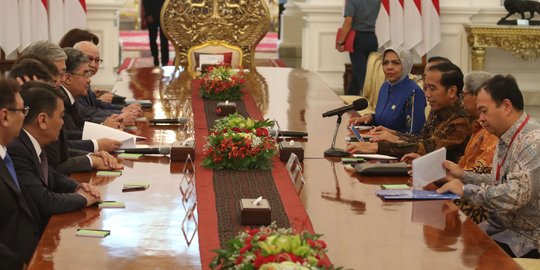 Jokowi terima perwakilan Kazakhstan di Istana Merdeka