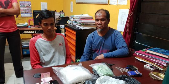 Polisi tangkap kurir sabu 1 kg dan ekstasi 957 butir di Riau