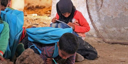 anak suriah tak bisa bersekolah