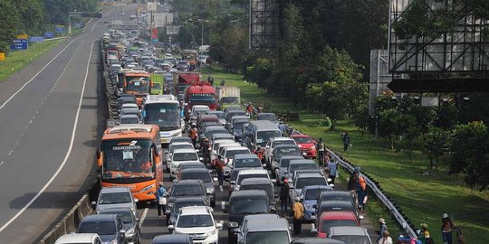 Kemenhub juga akan buat lajur khusus bus di Tol Tangerang dan Jagorawi