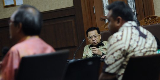 Adu kesaksian Irvanto dan Made Oka dalam sidang Setnov