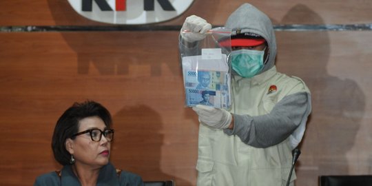 Amplop berisi uang suap ditemukan di rumah dinas hakim PN Tangerang