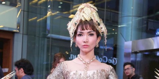 Roro Fitria dikabarkan bangkrut, saudara sepupu langsung membantah