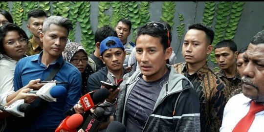 Sandiaga terima 20 motor pengangkut sampah dari KAHMI Jaya