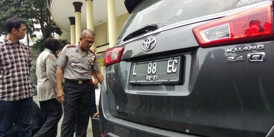 Mobil anak buah Risma ditembaki orang dengan senjata laras panjang
