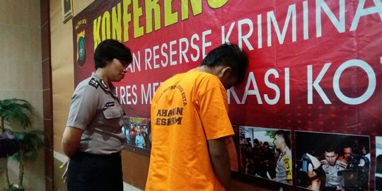 Polisi ringkus pengamen yang kepruk petugas Dishub Bekasi pakai gitar