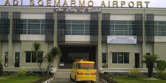Dilarang bawa power bank di pesawat, penumpang di Adi Soemarmo maklum