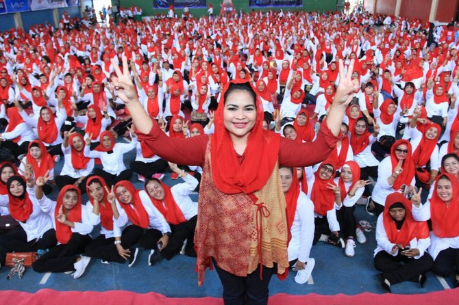 relawan 039rampak sarinah039 mantap dukung gus ipul puti guntur di pilgub jatim