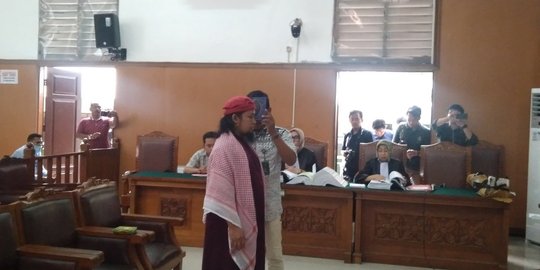 Saksi sepakat dengan dalang bom Thamrin bahwa sistem demokrasi syirik