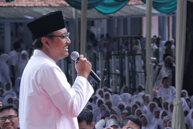 gus ipul hadiri ngaji bareng muslimat se pasuruan