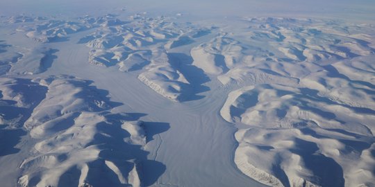 Pantauan udara kondisi hamparan es di Greenland