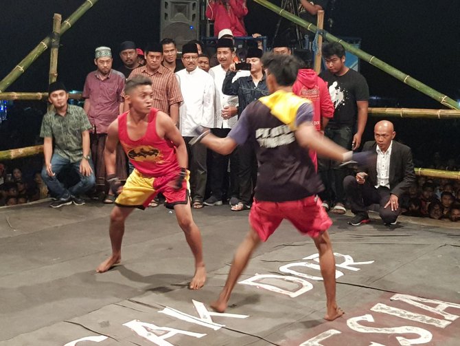 gus ipul hadiri acara pencak dor di kota kediri