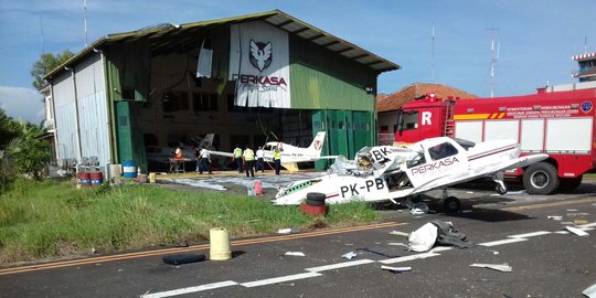 Pesawat latih jatuh di Cilacap usai akrobatik, satu anggota TNI dikabarkan tewas