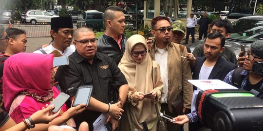 Besok, Lyra Virna diperiksa atas kasus pencemaran nama perusahaan