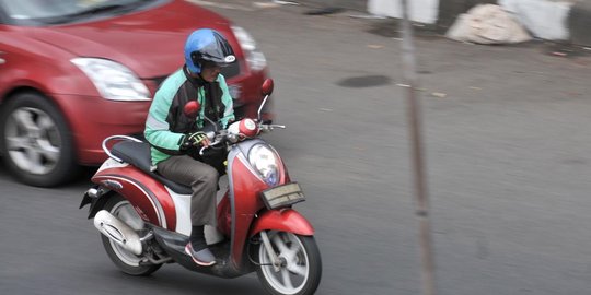 Tak terima ditegur Satpam, puluhan ojek online datangi Apartemen Green Pramuka