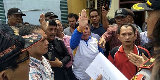 Desak laporan diproses, jemaat gereja di Deli Serdang demo polisi
