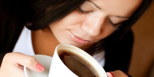 6 bahaya kebanyakan minum kopi bagi tubuh wanita