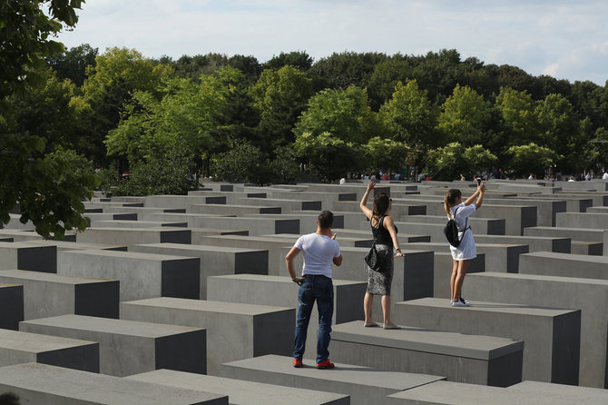 holocaust memorial berlin