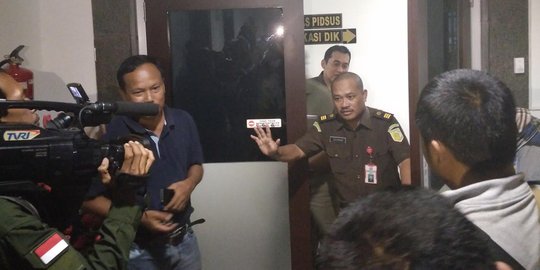 Diduga korupsi alat kesehatan, besan Cagub Sumsel ditangkap Kejati