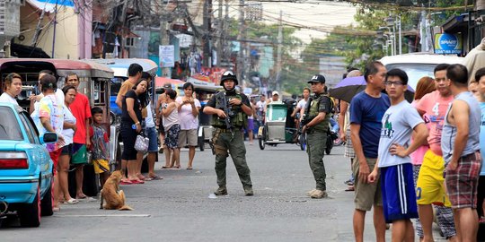 Polisi Filipina tembak mati 13 tersangka pengedar narkoba karena melawan